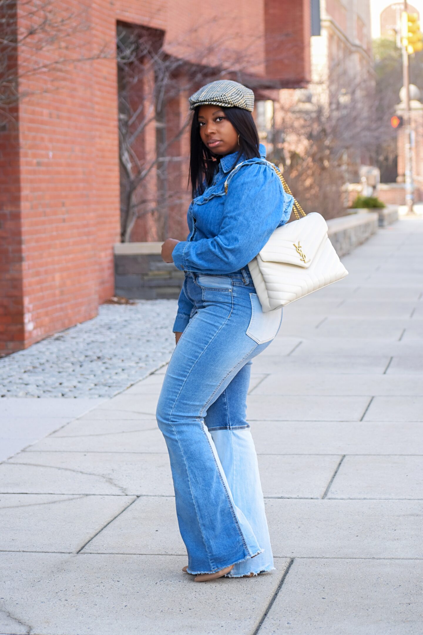 DOs & DON'Ts of styling flare jeans., SPRING STYLING Flare jeans are, Flare  Jeans Outfits